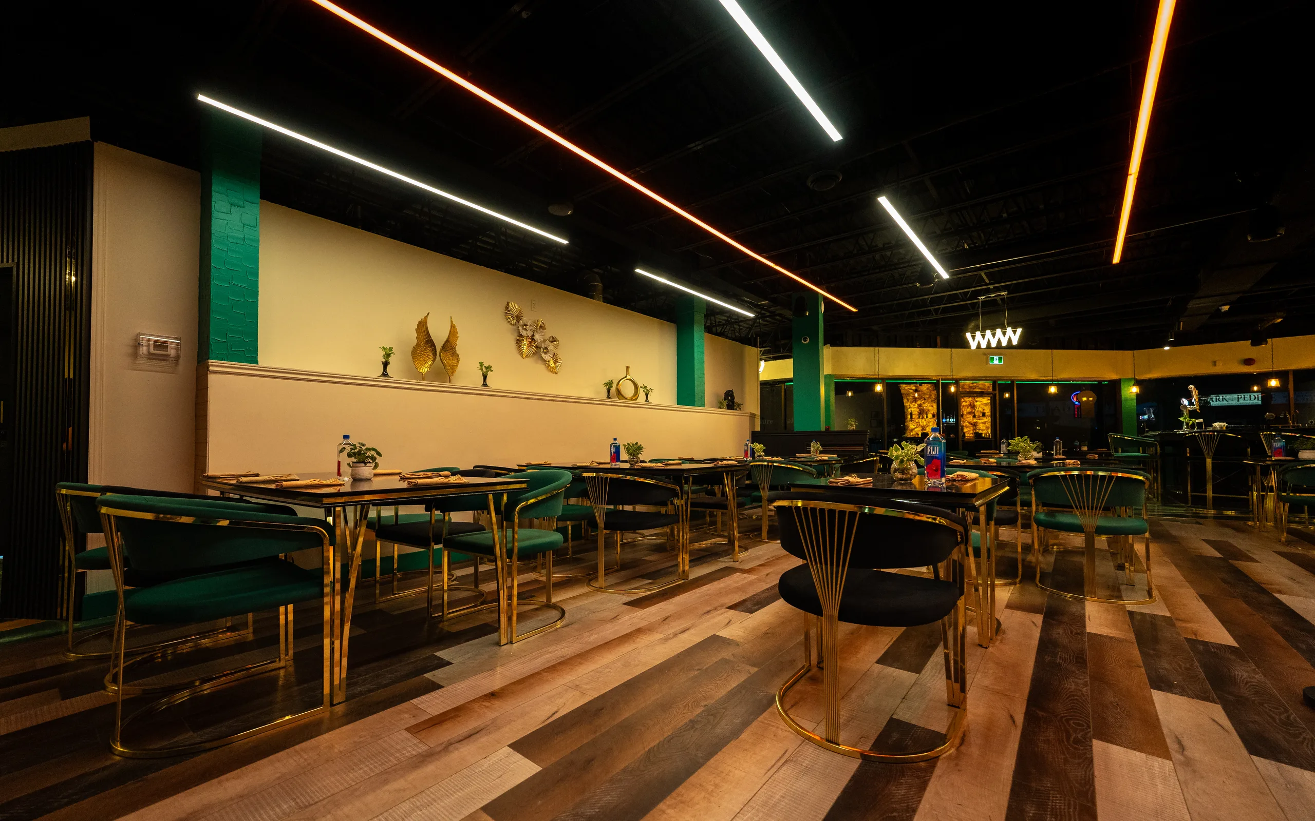 The bar at Il Forno
